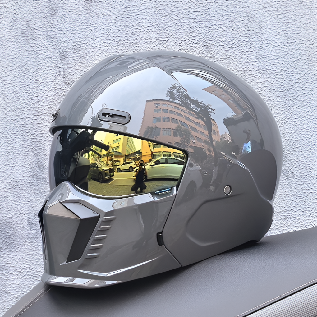 Motorcycle Helmet – Timeless Look