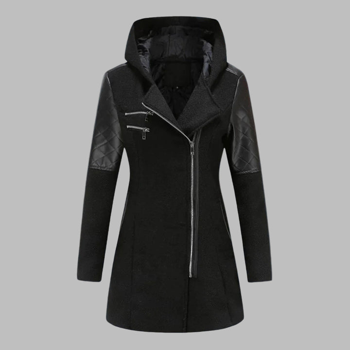 Dames winterjas met capuchon, zwart, gewatteerde leren mouwen, ritssluiting. Stijlvolle en warme jas voor koude dagen. Perfect voor wintermode.