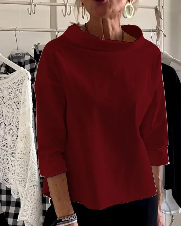 Casual Top with Wide Lapels and Half Turtleneck for a Stylish Look